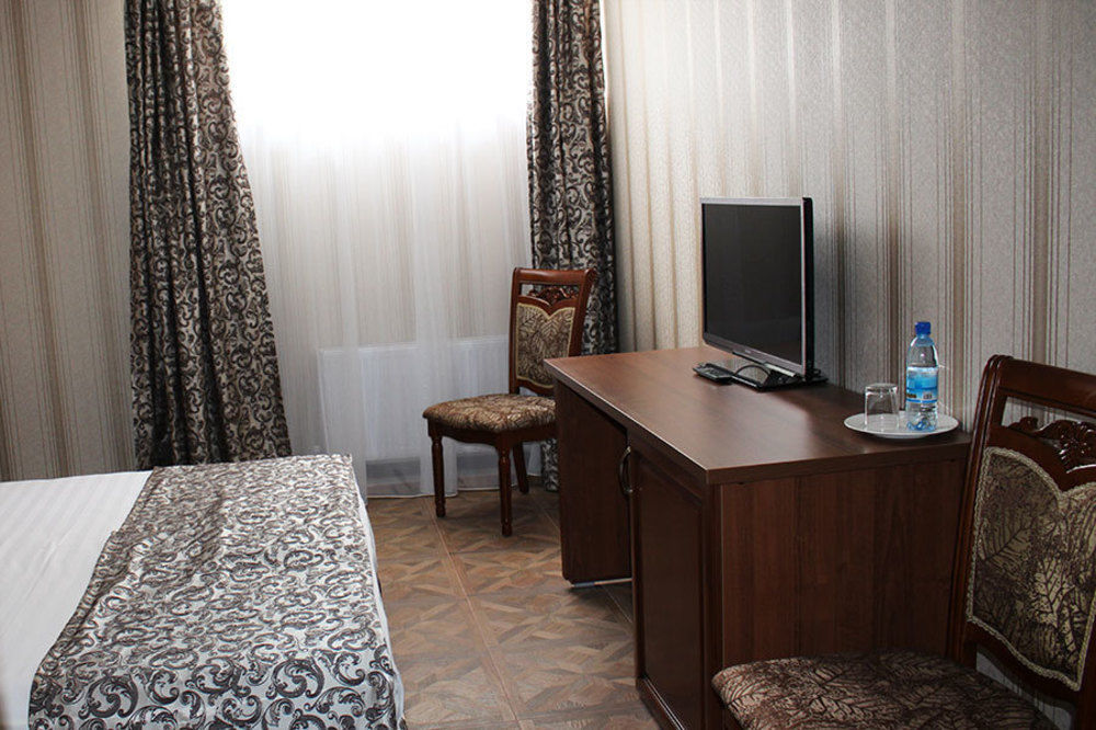 Avrora Hotel Krasnodar Zewnętrze zdjęcie